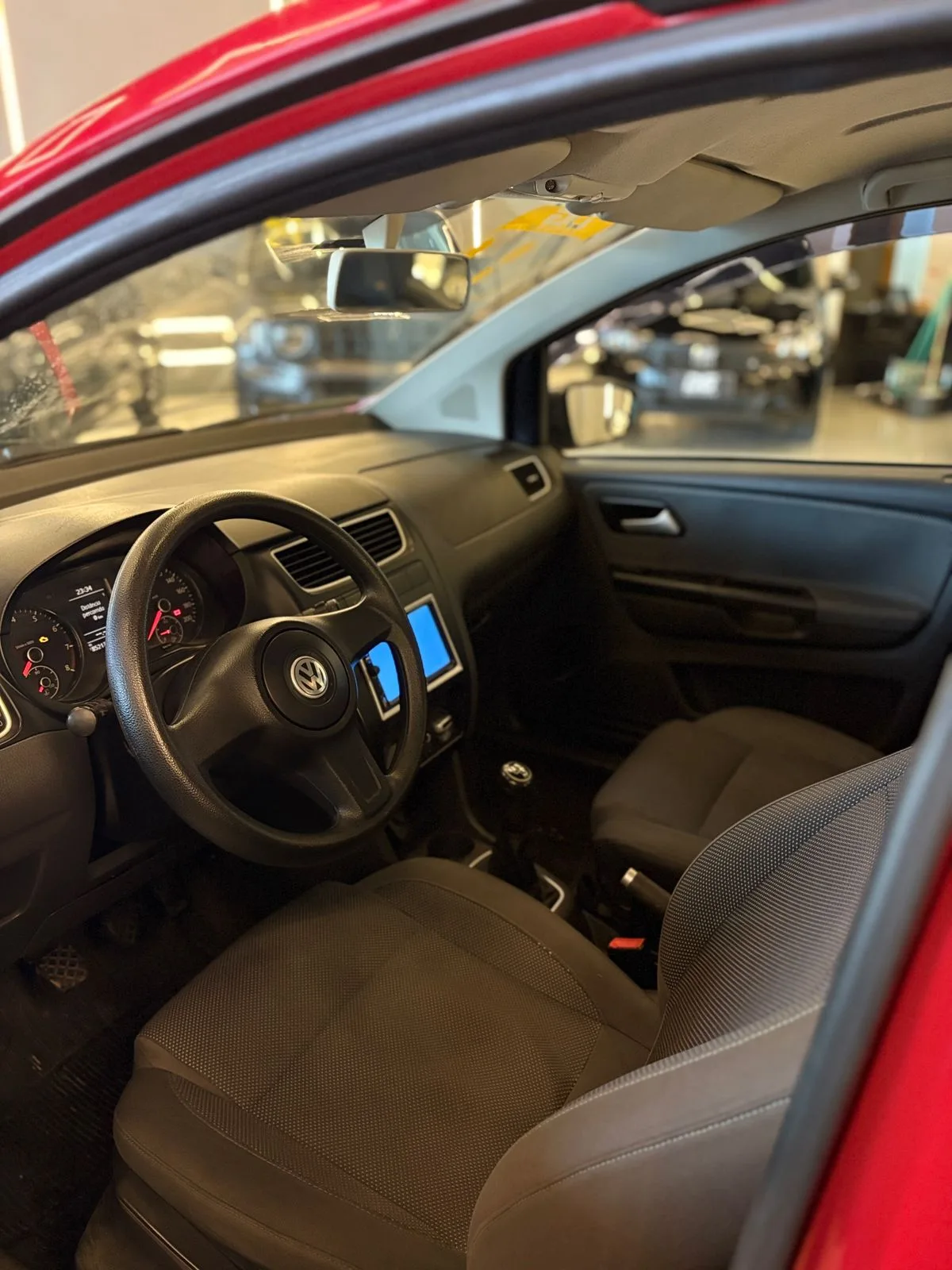 VOLKSWAGEN FOX - foto 4
