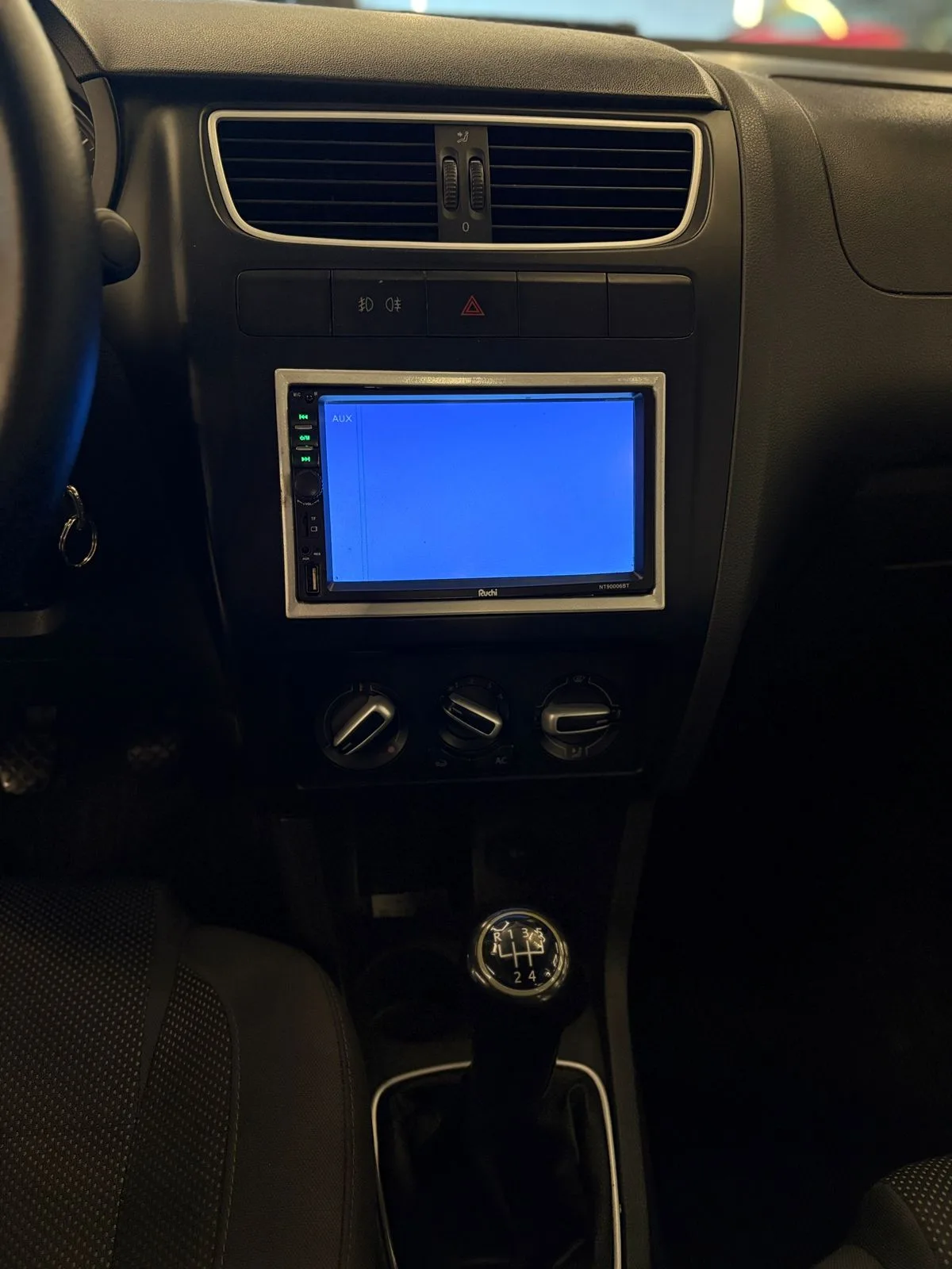 VOLKSWAGEN FOX - foto 7