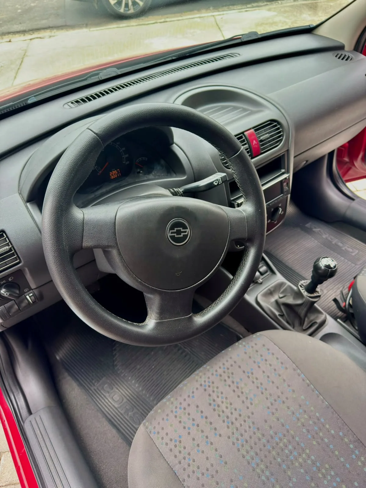 CHEVROLET CORSA - foto 4